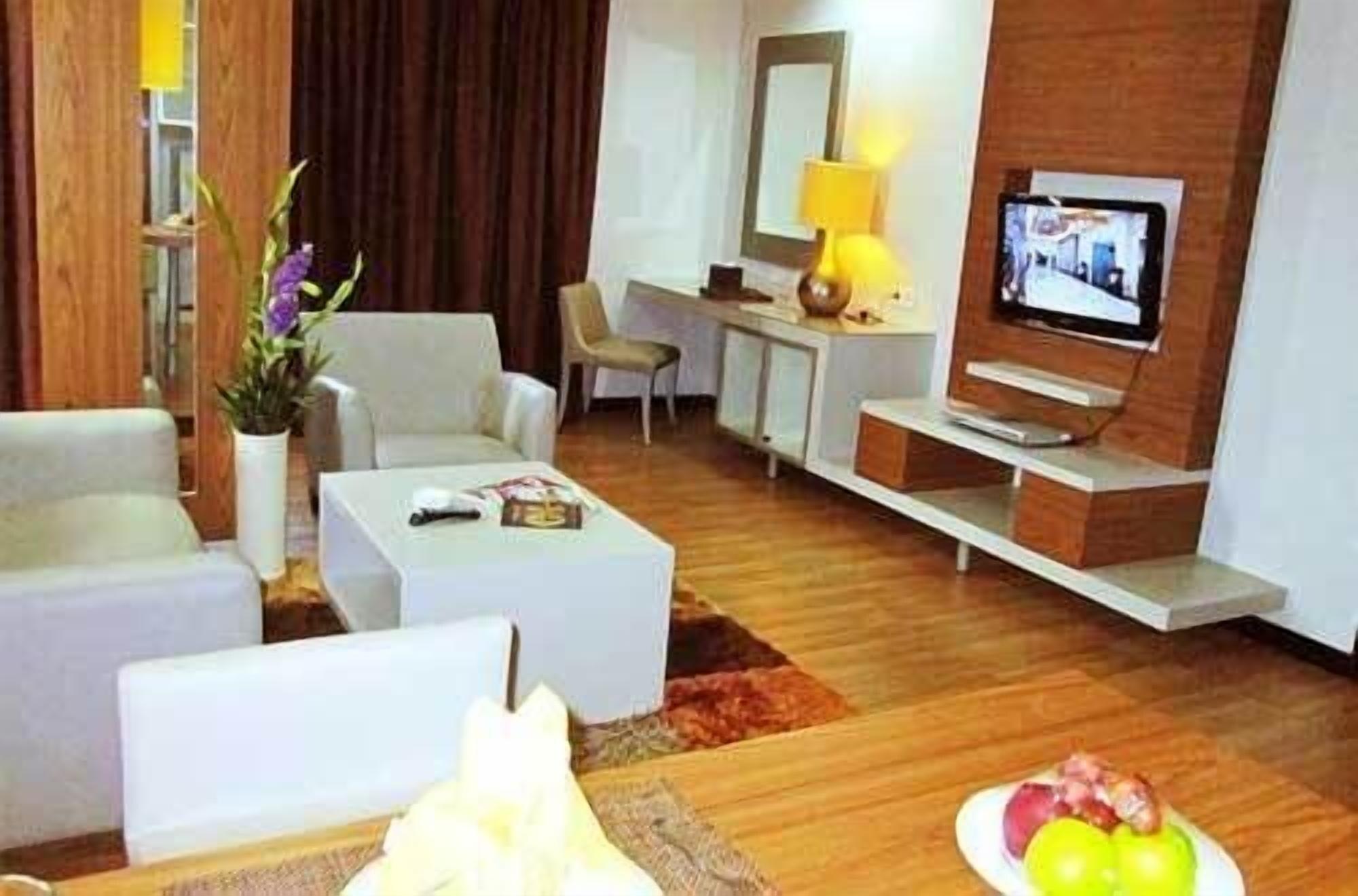 Swiss-Belexpress Jayapura Hotel Bagian luar foto