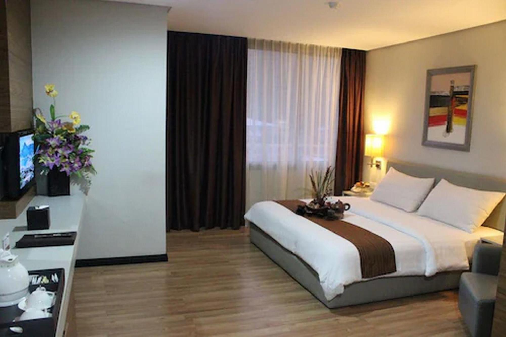 Swiss-Belexpress Jayapura Hotel Bagian luar foto