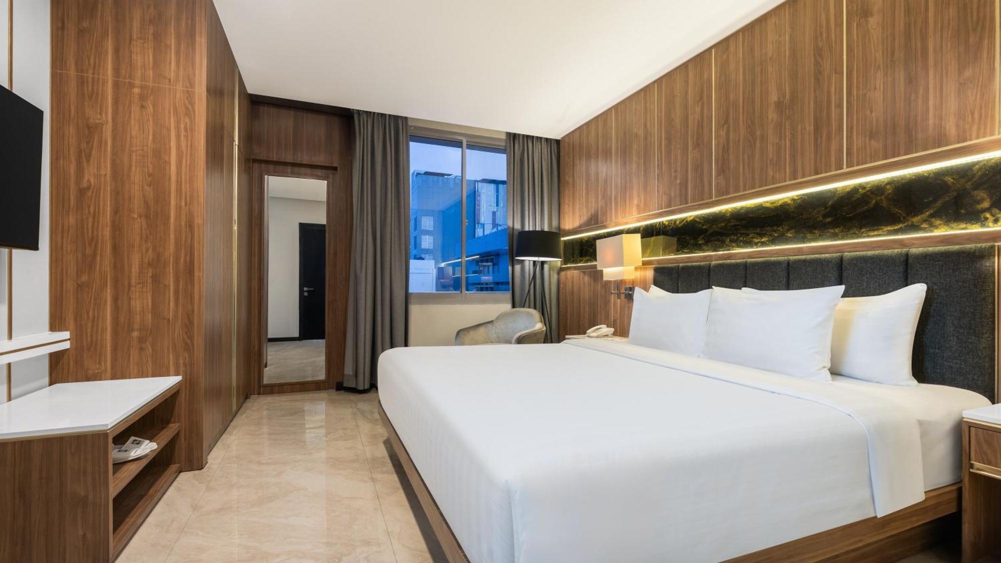 Swiss-Belexpress Jayapura Hotel Bagian luar foto