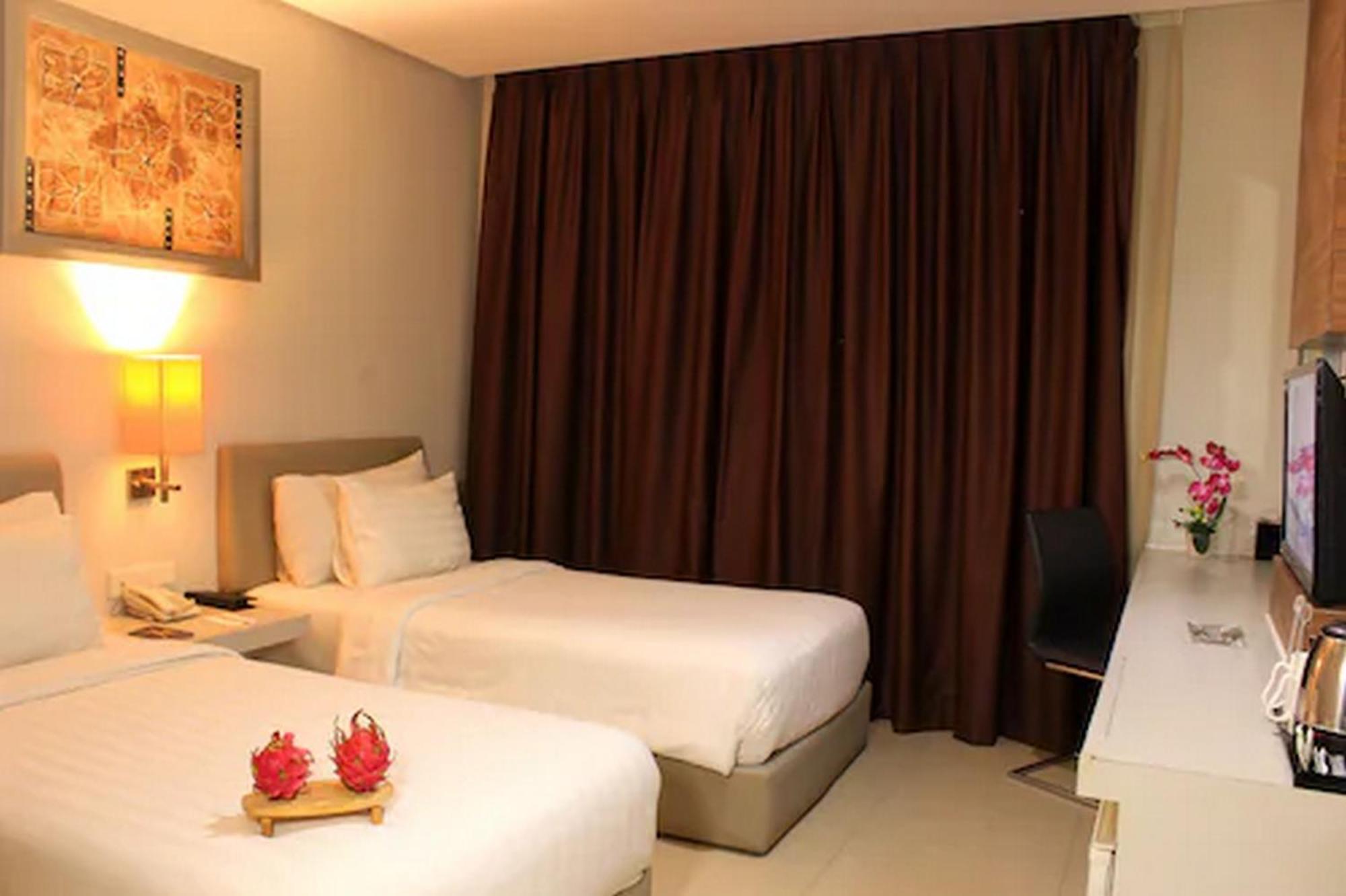 Swiss-Belexpress Jayapura Hotel Bagian luar foto