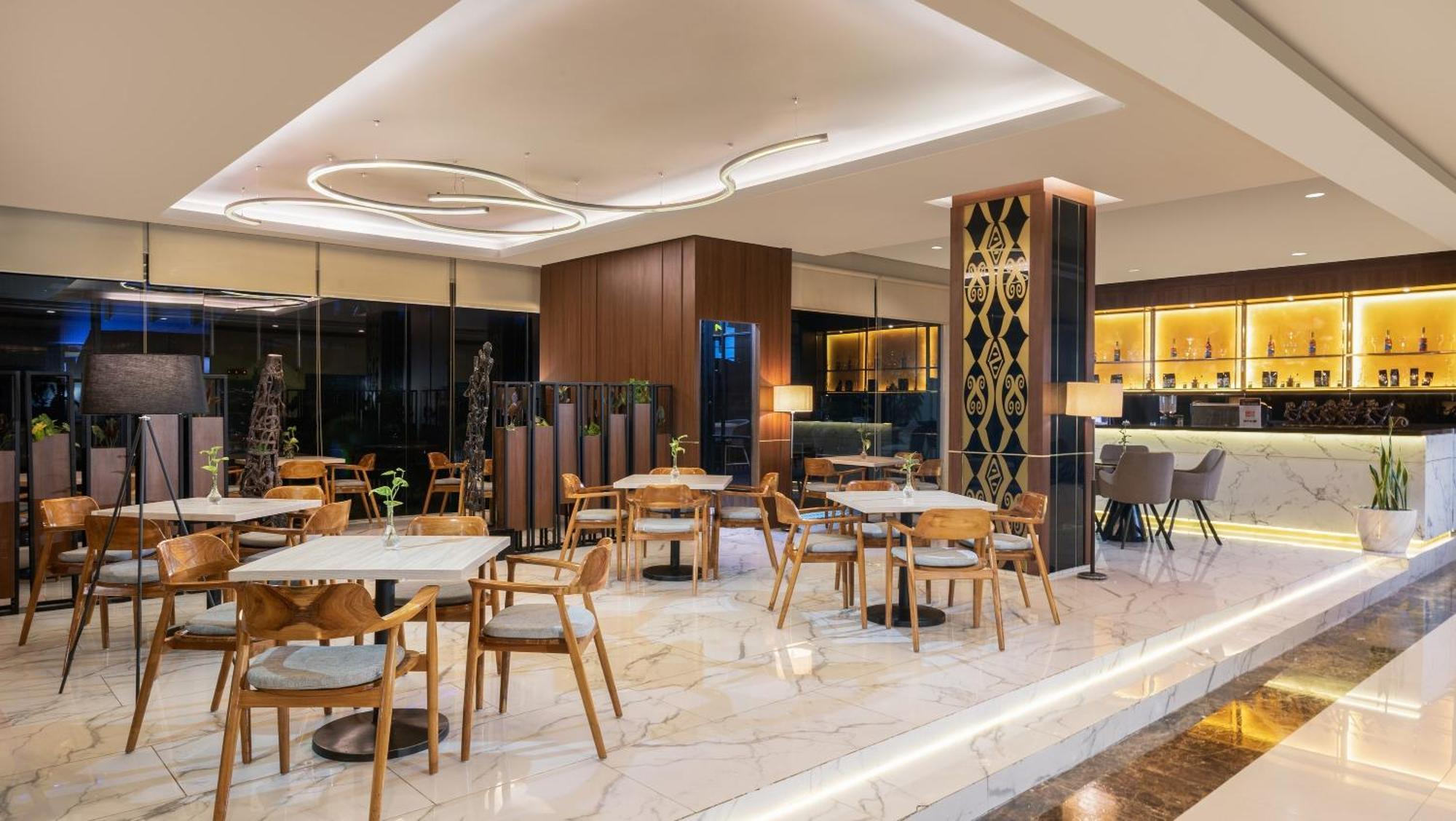 Swiss-Belexpress Jayapura Hotel Bagian luar foto